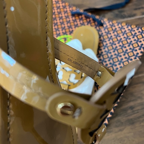 Tory Burch sandals - Picture 8 of 12